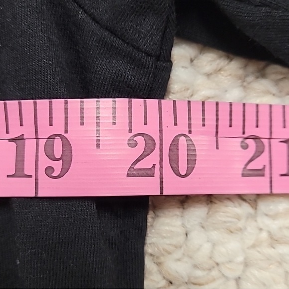 Graphic tee - Picture 4 of 5